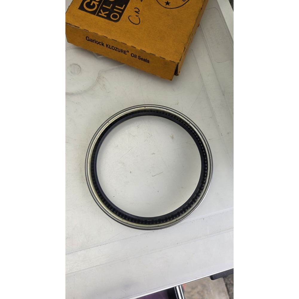 NEW OLD STOCK! GARLOCK KLOZURE OIL SEAL 53X2915 - Picture 7 of 8